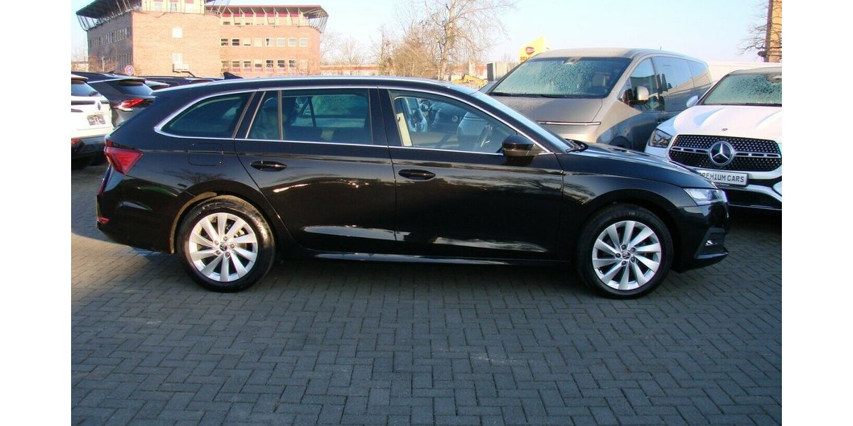 Skoda Octavia 2.0TDI Selection LED Tempomat Spurhalteass 56.838 km 23.980 &euro; Falkensee 14612