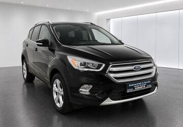 Ford Kuga 124.989 km 13.990 &euro; Potsdam-Drewitz 14480