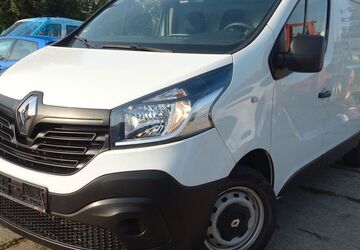 Renault Trafic 90.933 km 7.900 &euro; Nauen 14641