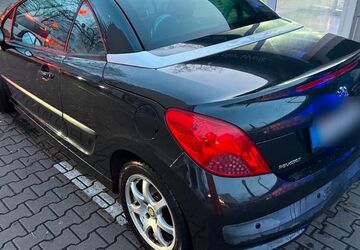 Peugeot 207 151.000 km 3.499 &euro; Potsdam 14478