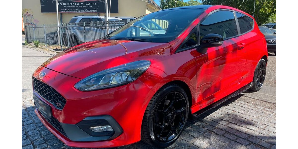 Ford Fiesta 198.000 km 7.990 &euro; Berlin - Tempelhof 12107