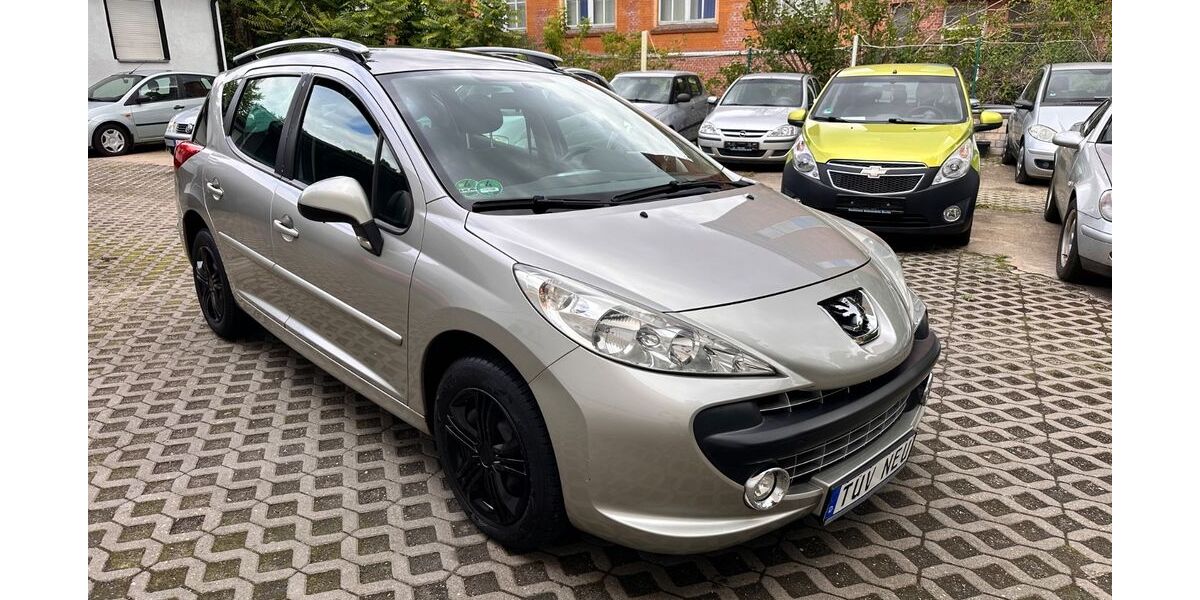 Peugeot 207 142.000 km 2.990 &euro; Berlin 13403