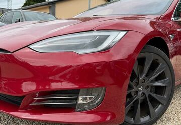 Tesla Model S 73.120 km 28.990 &euro; Großbeeren 14979