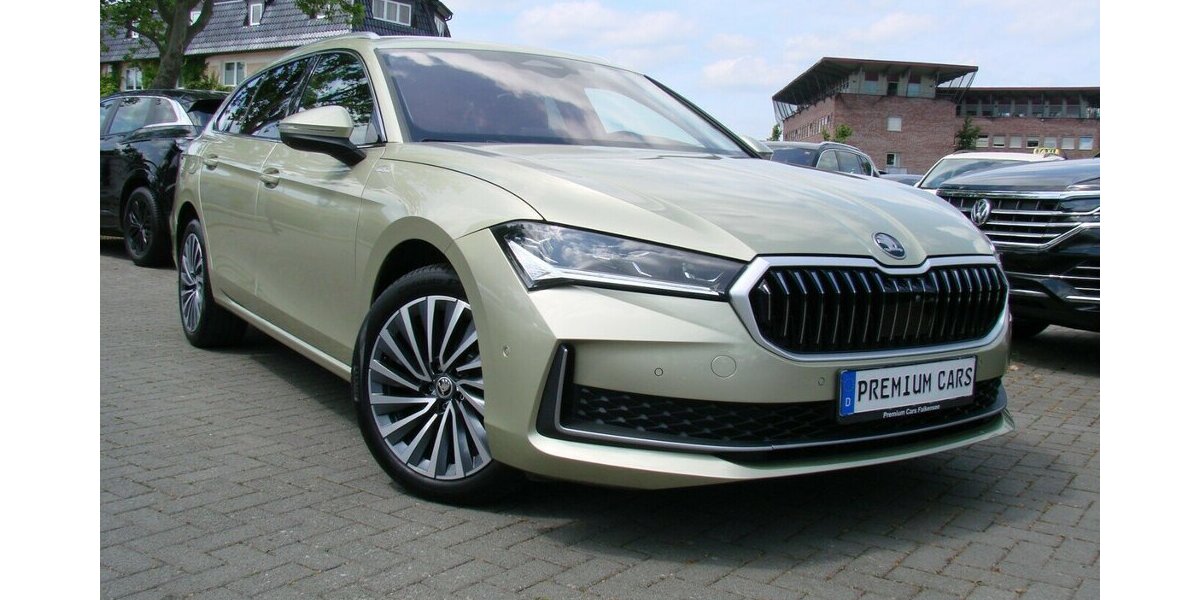 Skoda Superb 2.0TDi 4x4 L&K ACC SHZ LED AHK 360º HUD Can 25.989 km 38.880 &euro; Falkensee 14612