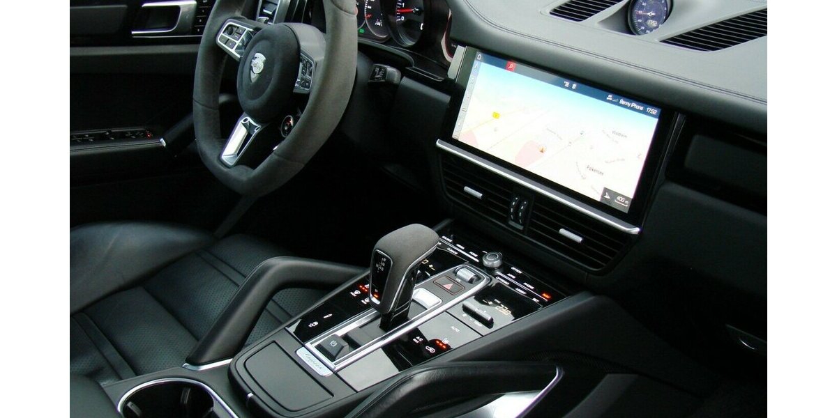 Porsche Cayenne Turbo TECHART Matrix Pano ACC Vierradlenku 79.356 km 81.980 &euro; Falkensee 14612