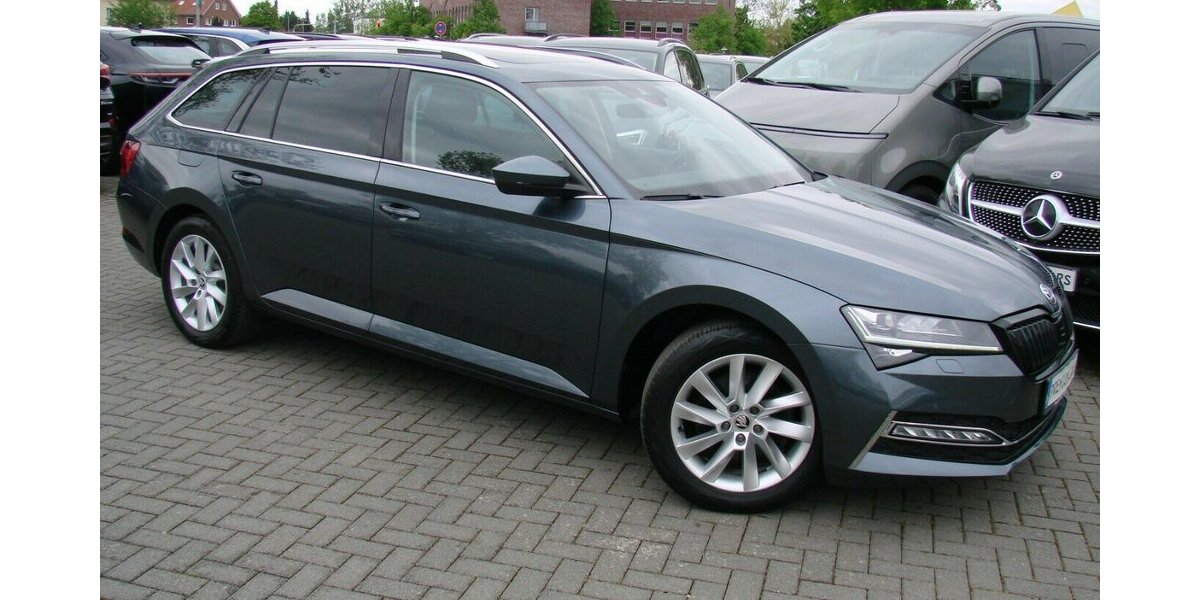 Skoda Superb 1.4 TSi iV PHEV Style ACC PANO LED Kamera 39.987 km 22.980 &euro; Falkensee 14612