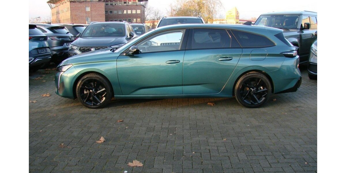Peugeot 308 SW 1.6 Hybrid Allure Pack HY 180 ACC 360º 44.600 km 23.980 &euro; Falkensee 14612