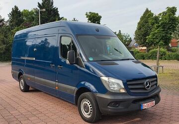 Mercedes-Benz Sprinter 236.670 km 11.900 &euro; Berlin 13055
