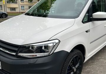 VW Caddy 344.000 km 7.800 &euro; Berlin 13359