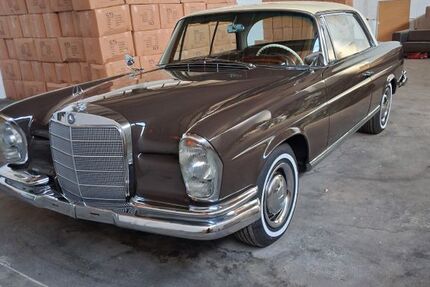 Mercedes-Benz 220 15.350 km 44.900 &euro; Berlin 10711
