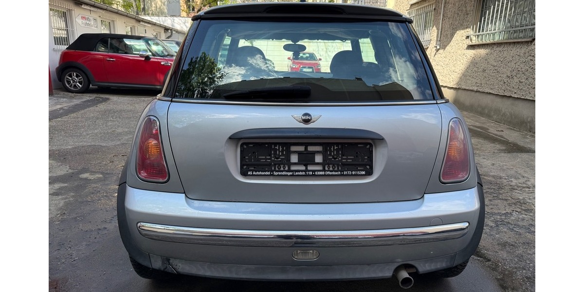 Mini One_MINI_1,6_Klima_Tempomat 184.000 km 900 &euro; Berlin 10247