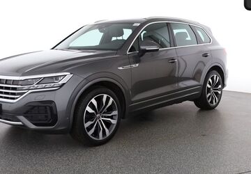VW Touareg 44.399 km 48.880 &euro; Berlin 12103