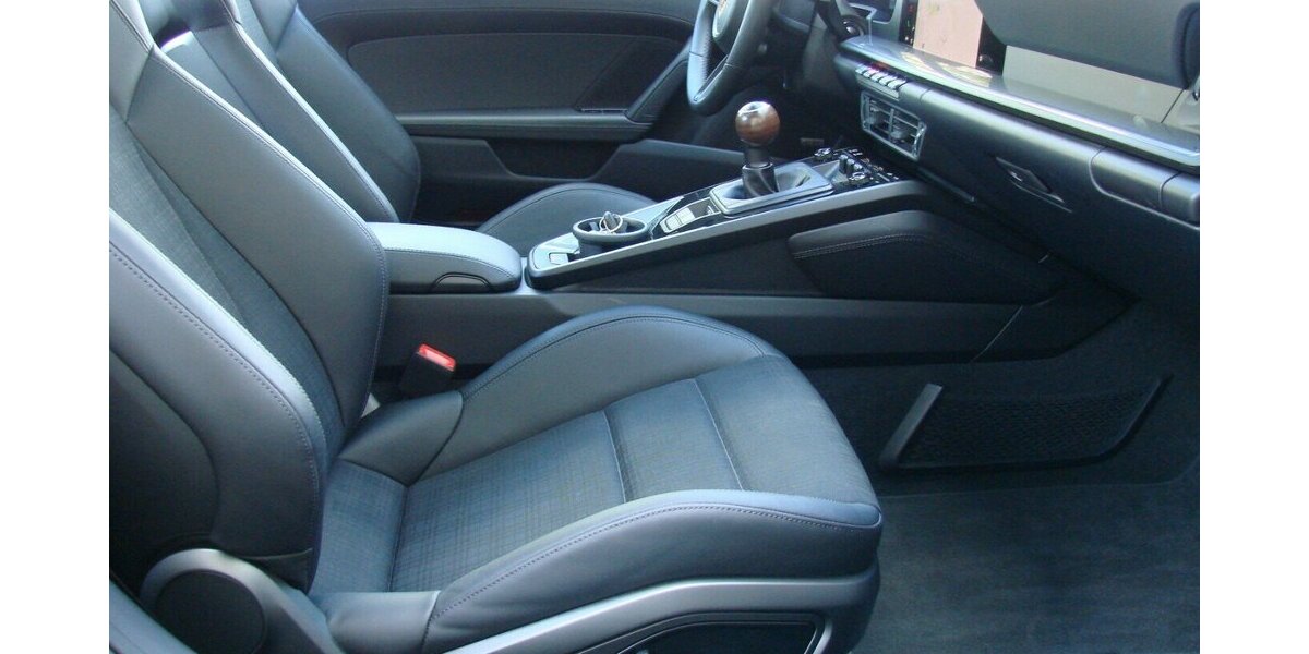 Porsche 992 .2 Carrera T Sport-Design Matrix Pano 360º BOS 8.426 km 129.980 &euro; Falkensee 14612