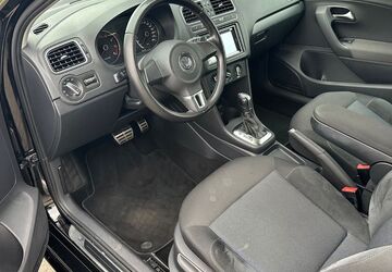 VW Polo 124.374 km 7.100 &euro; Berlin 12057