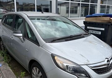 Opel Zafira Tourer 187.000 km 3.300 &euro; Berlin 10779