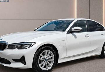 BMW 330 91.000 km 25.900 &euro; Berlin 12055