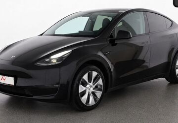 Tesla Model Y 28.055 km 34.880 &euro; Berlin 12103