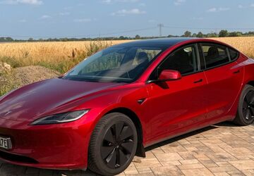 Tesla Model 3 61.128 km 36.999 &euro; Trebbin 14959