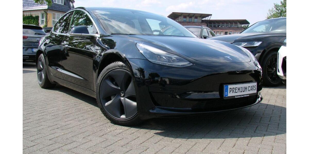 Tesla Model 3 71.978 km 23.980 &euro; Falkensee 14612