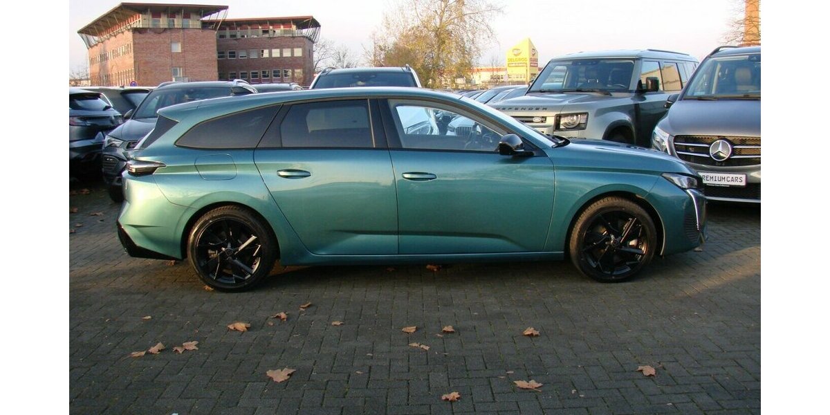 Peugeot 308 SW 1.6 Hybrid Allure Pack HY 180 ACC 360º 44.600 km 23.980 &euro; Falkensee 14612
