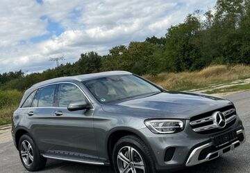 Mercedes-Benz GLC 300 133.000 km 24.900 &euro; Berlin 12099
