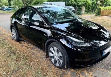 Tesla Model Y 47.400 km 34.900 &euro; Berlin 12524