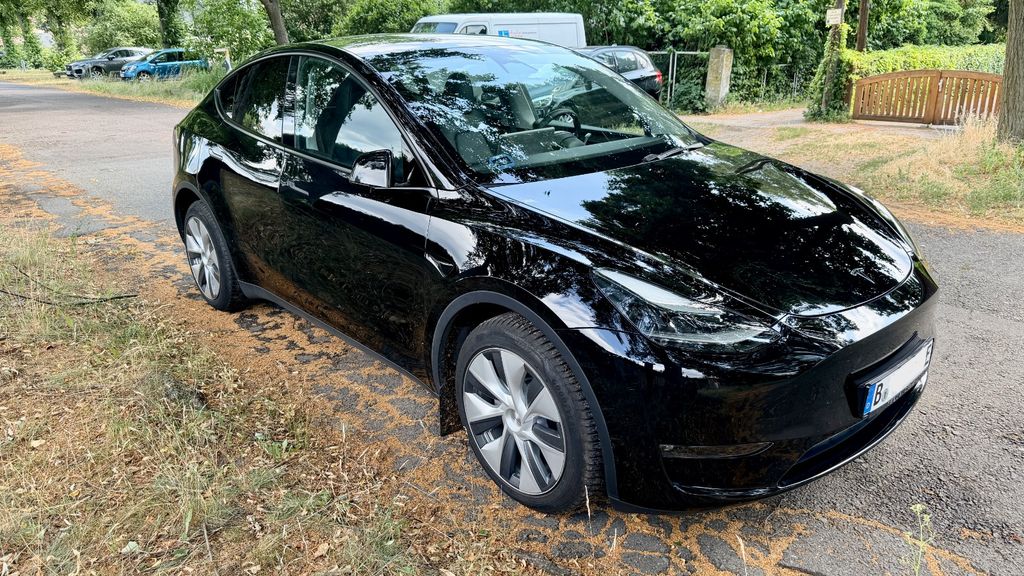 Tesla Model Y 47.400 km 34.900 &euro; Berlin 12524