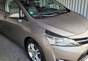 Toyota Verso 295.356 km 5.950 &euro; Berlin 12277