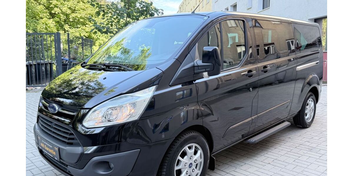 Ford Tourneo Custom 141.086 km 16.980 &euro; BERLIN 13409