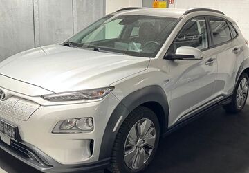 Hyundai KONA 121.000 km 17.999 &euro; Berlin 12099