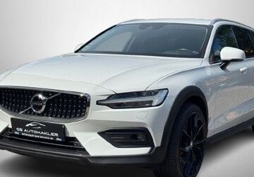 Volvo V60 Cross Country 126.000 km 21.999 &euro; Potsdam 14480