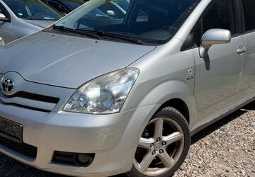 Toyota Corolla Verso 267.000 km 1.950 &euro; Berlin 10245