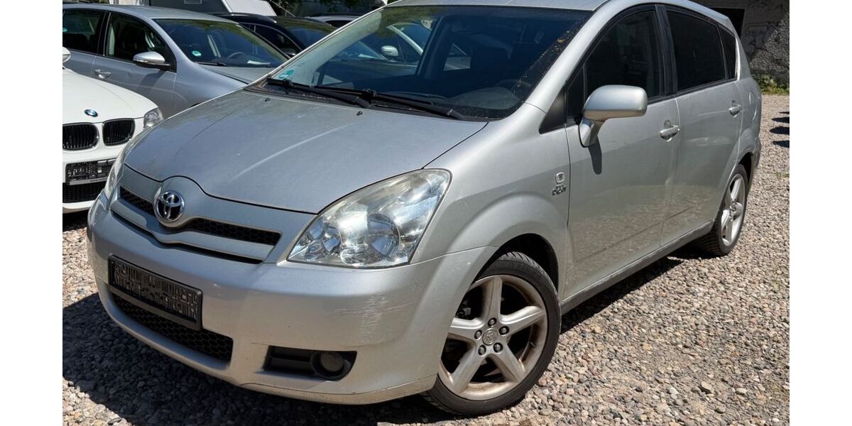 Toyota Corolla Verso 267.000 km 1.950 &euro; Berlin 10245