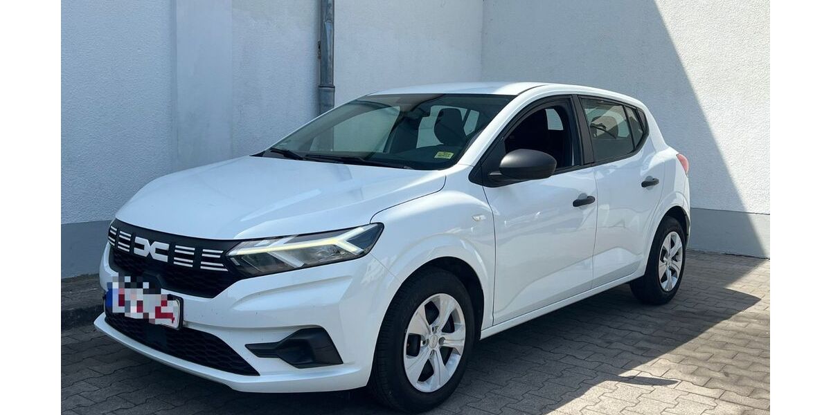 Dacia Sandero 125.000 km 7.299 &euro; BERLIN 13409