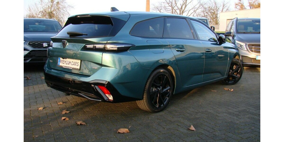 Peugeot 308 SW 1.6 Hybrid Allure Pack HY 180 ACC 360º 44.600 km 23.980 &euro; Falkensee 14612