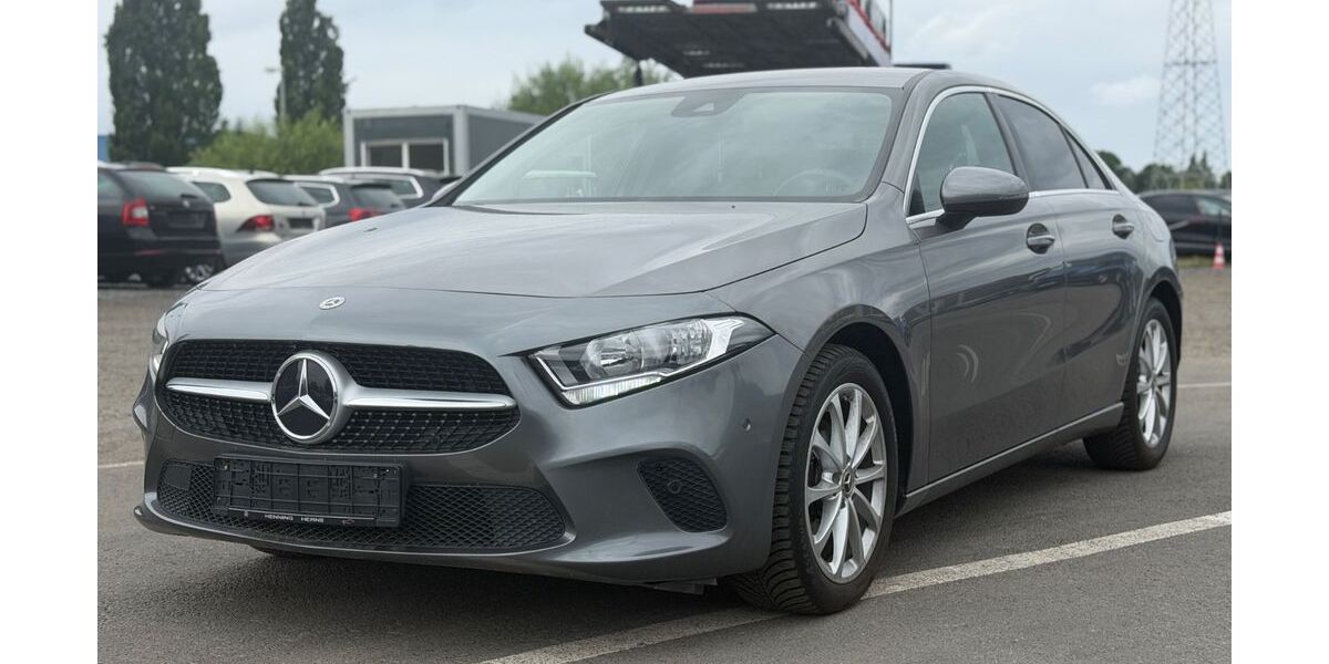 Mercedes-Benz A 180 54.300 km 20.900 &euro; Blankenfelde Mahlow 15831