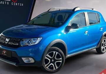 Dacia Sandero 98.000 km 8.999 &euro; Berlin 12439