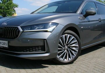 Skoda Superb 2.0TDi L&K 4x4 ACC LED AHK H&K 360º 41.532 km 38.480 &euro; Falkensee 14612