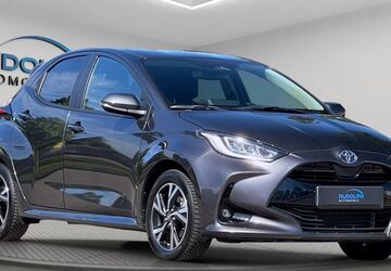 Toyota Yaris 4.000 km 21.999 &euro; Berlin 13088