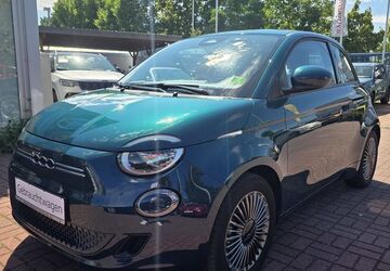 Fiat 500 23.106 km 18.999 &euro; Berlin 13599