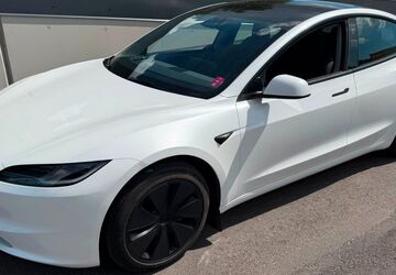 Tesla Model 3 69.856 km 37.990 &euro; Berlin 13357