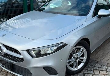 Mercedes-Benz A 180 163.000 km 15.900 &euro; Berlin Weißensee-Pankow 13086