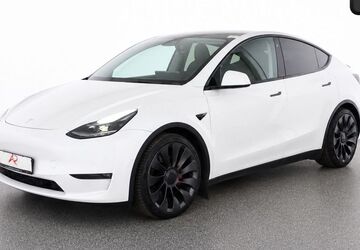 Tesla Model Y 47.805 km 37.880 &euro; Berlin 12103