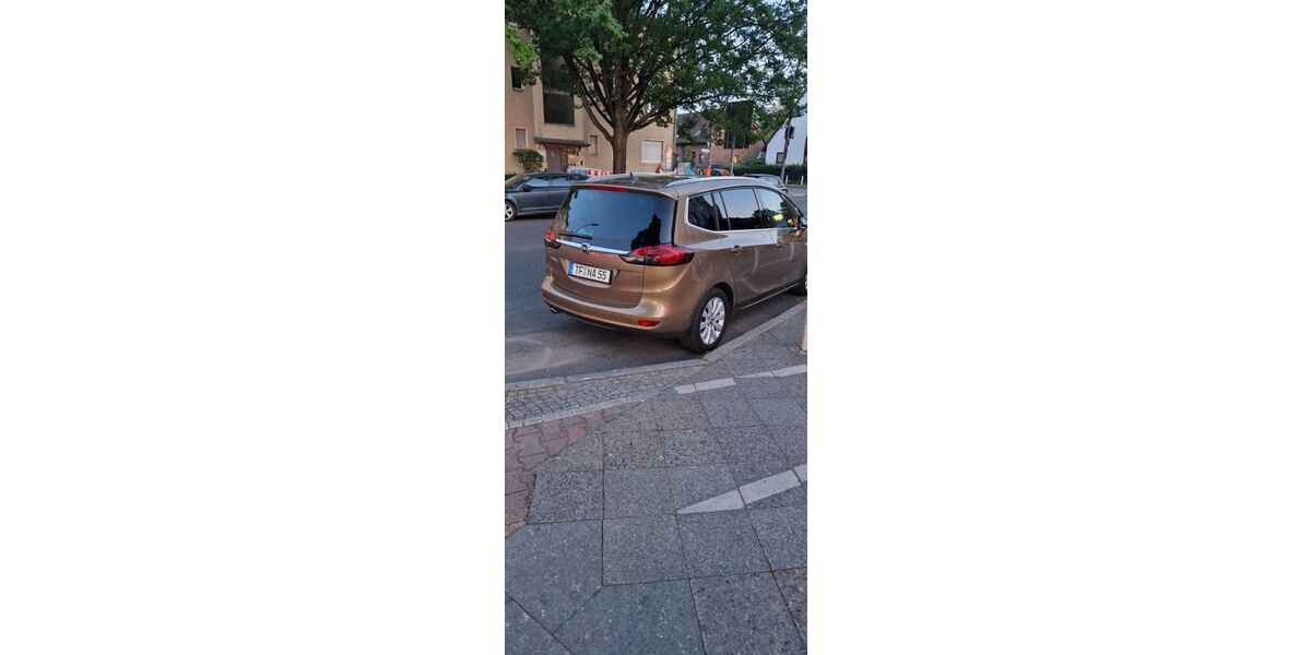 Opel Zafira Tourer 101.000 km 11.250 &euro; Berlin 12053