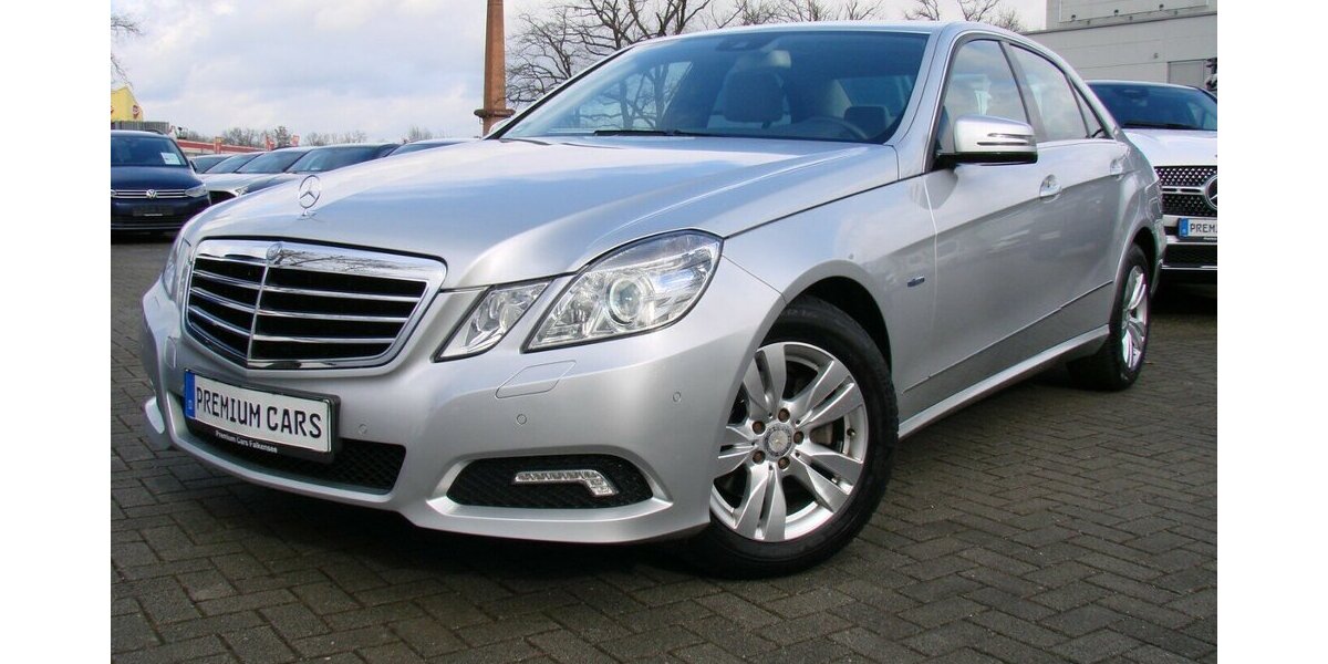 Mercedes-Benz E 220 CDI Avantgarde BlueEfficiency Multikontursit 141.322 km 14.980 &euro; Falkensee 14612