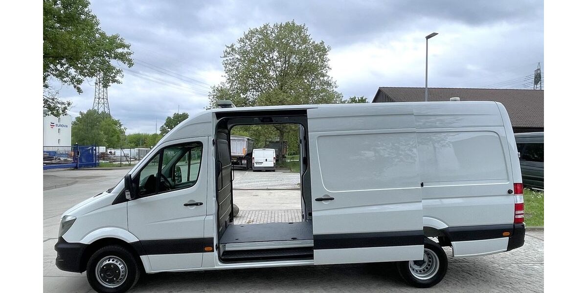 Mercedes-Benz Sprinter 261.000 km 21.301 &euro; Berlin 12681