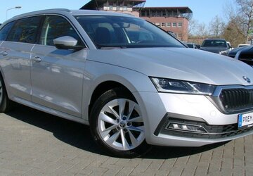 Skoda Octavia 2.0TDI Style ACC Columbus HeadUp AHK 48.103 km 25.980 &euro; Falkensee 14612