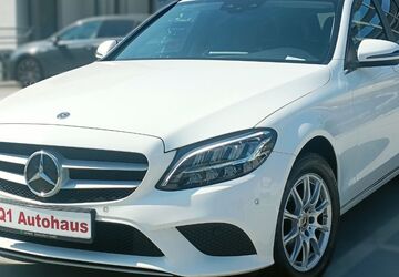 Mercedes-Benz C 180 129.000 km 15.950 &euro; Berlin 13055
