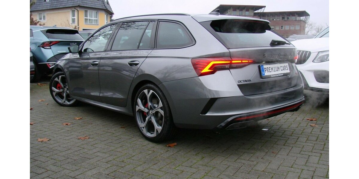 Skoda Octavia RS 2.0TSi AHK ACC LED Kamera 4.466 km 36.980 &euro; Falkensee 14612