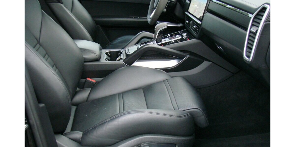 Porsche Cayenne Turbo TECHART Matrix Pano ACC Vierradlenku 79.356 km 81.980 &euro; Falkensee 14612
